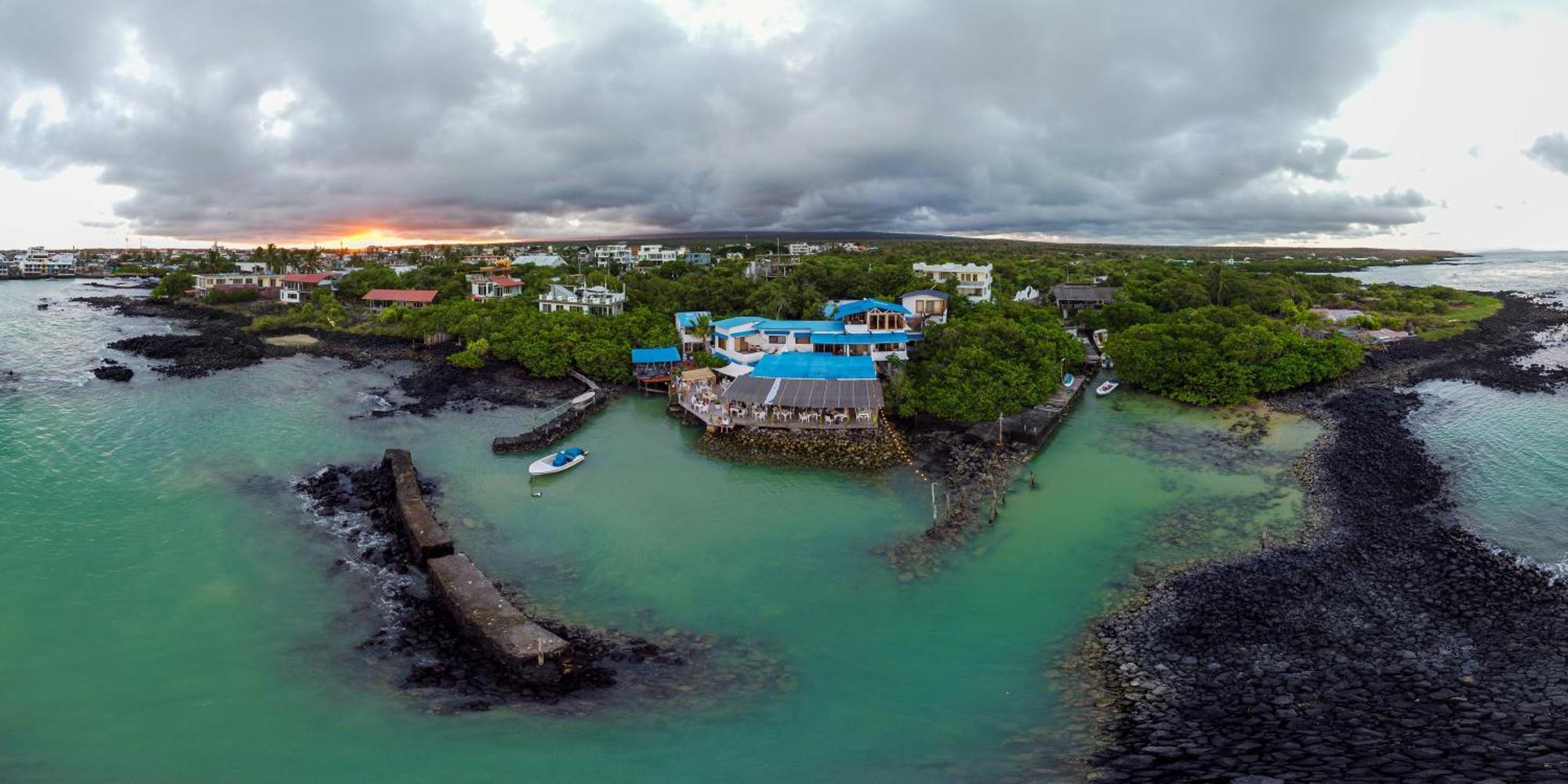 Blu Galapagos Sustainable Waterfront Lodge 阿约拉港 外观 照片